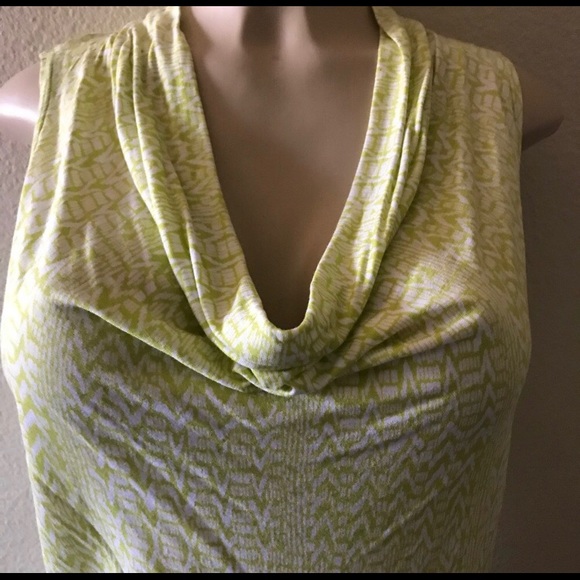 Cute Top - Picture 4 of 6